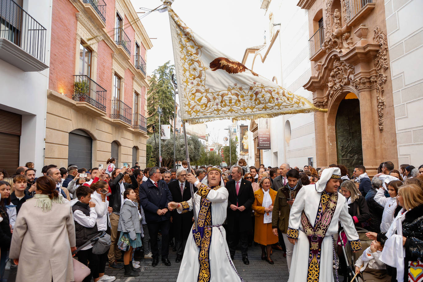 Azules y blancos proclaman su participación en las procesiones de Lorca