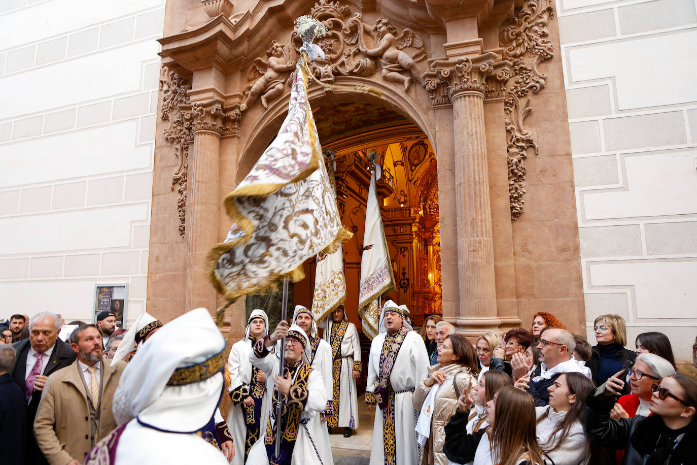 Azules y blancos proclaman su participación en las procesiones de Lorca