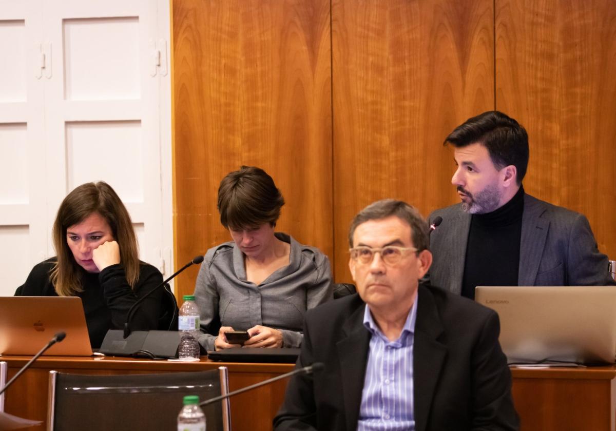 Los tres ediles del Grupo Municipal Cs, en el Pleno.