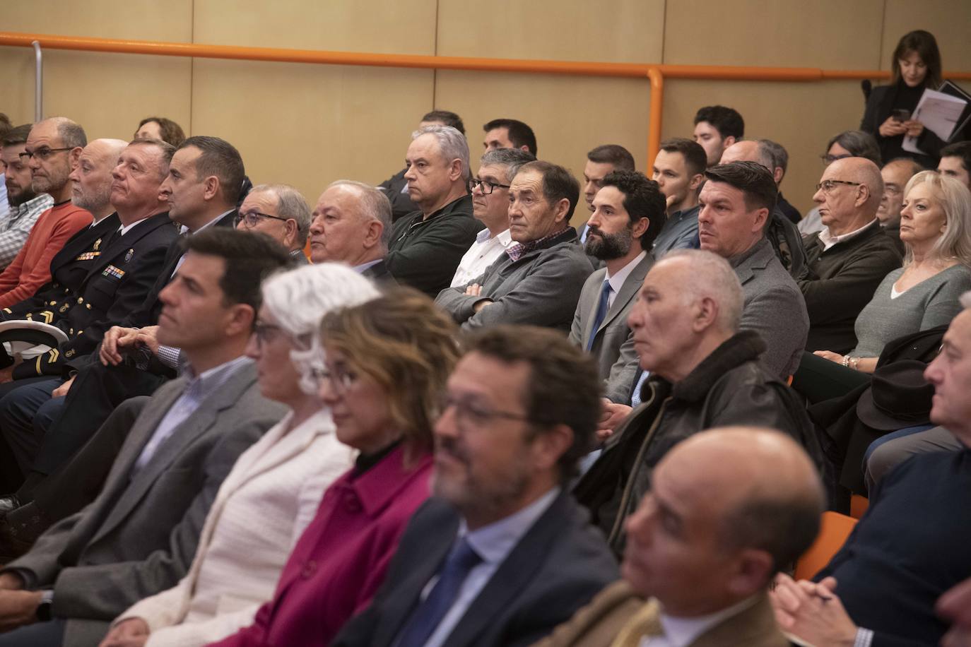 La inauguración del Aula de Seguridad y Fuerzas Armadas, en imágenes