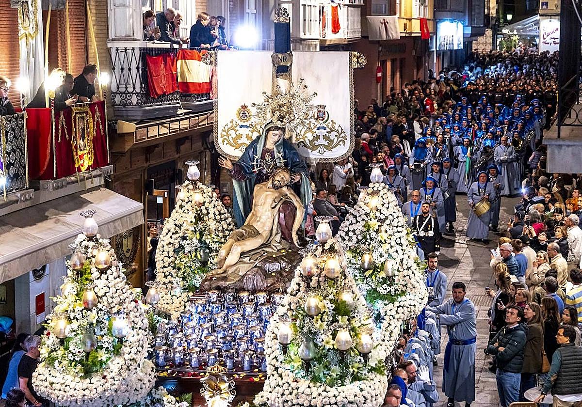 La Virgen de la Piedad en la procesión de Lunes Santo en Cartagena, 2023.