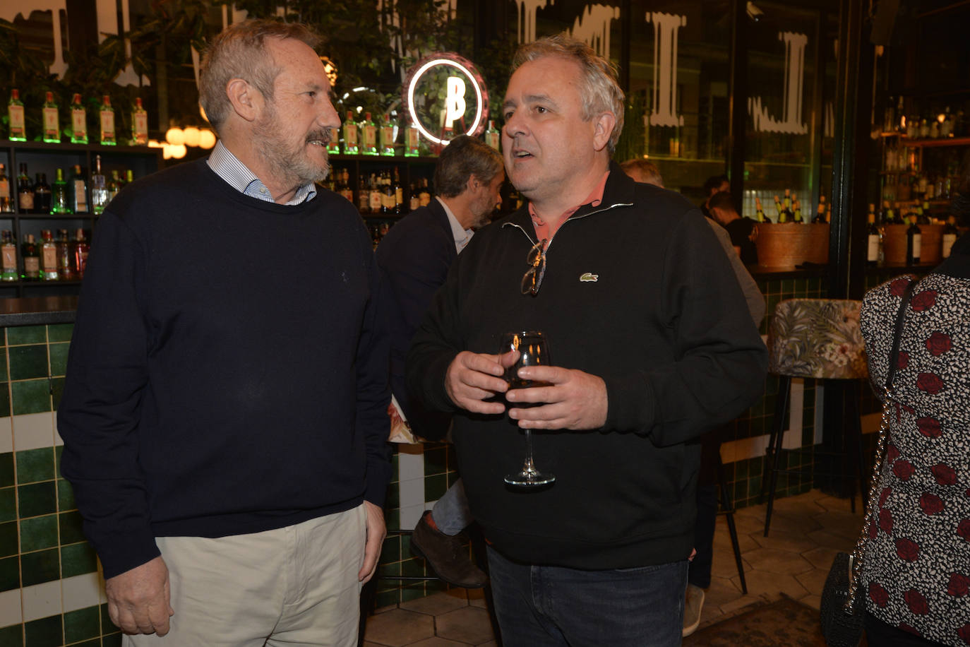 Las imágenes del cóctel de bienvenida en el Mercado de Correos de Murcia