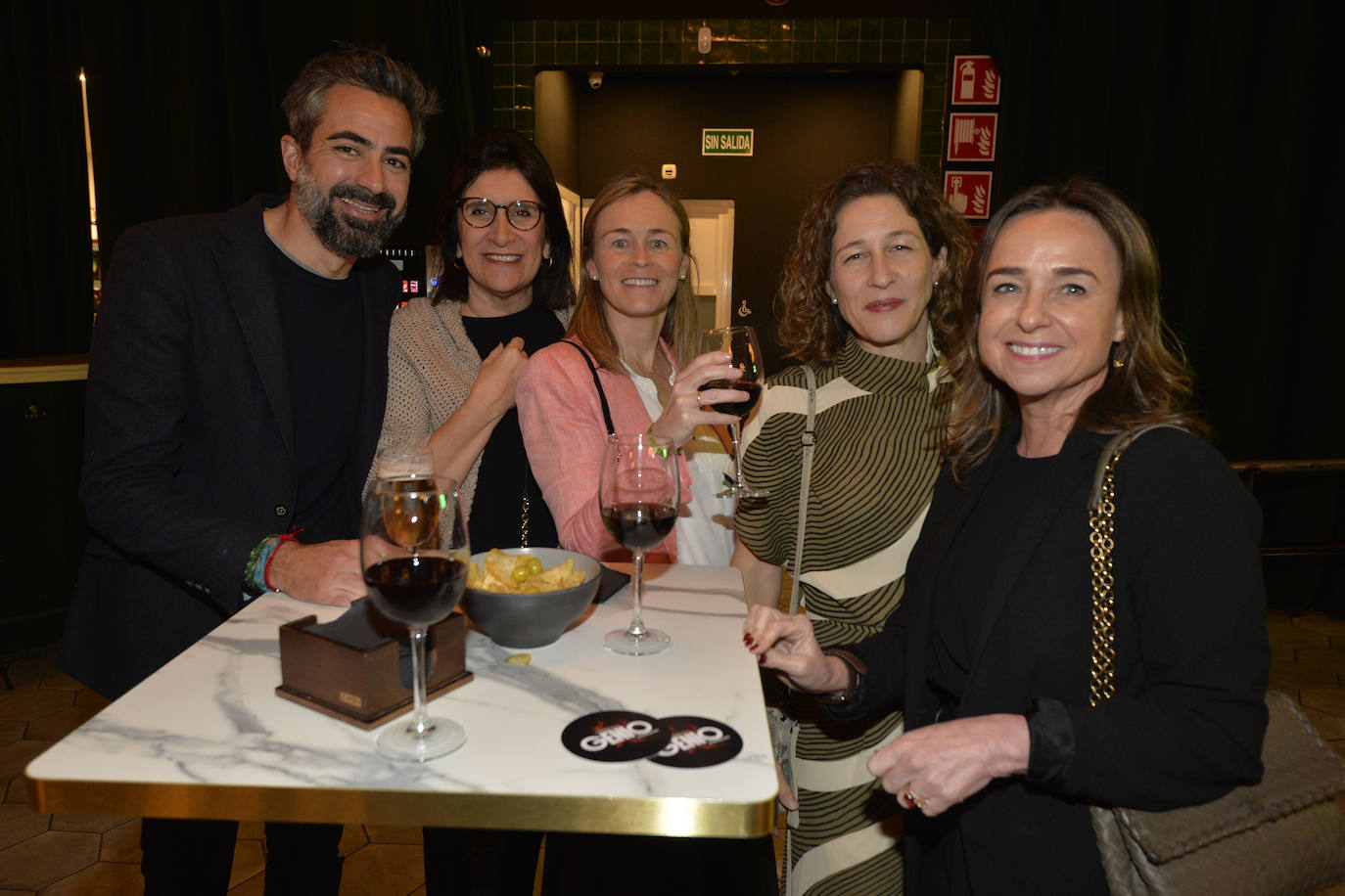 Las imágenes del cóctel de bienvenida en el Mercado de Correos de Murcia