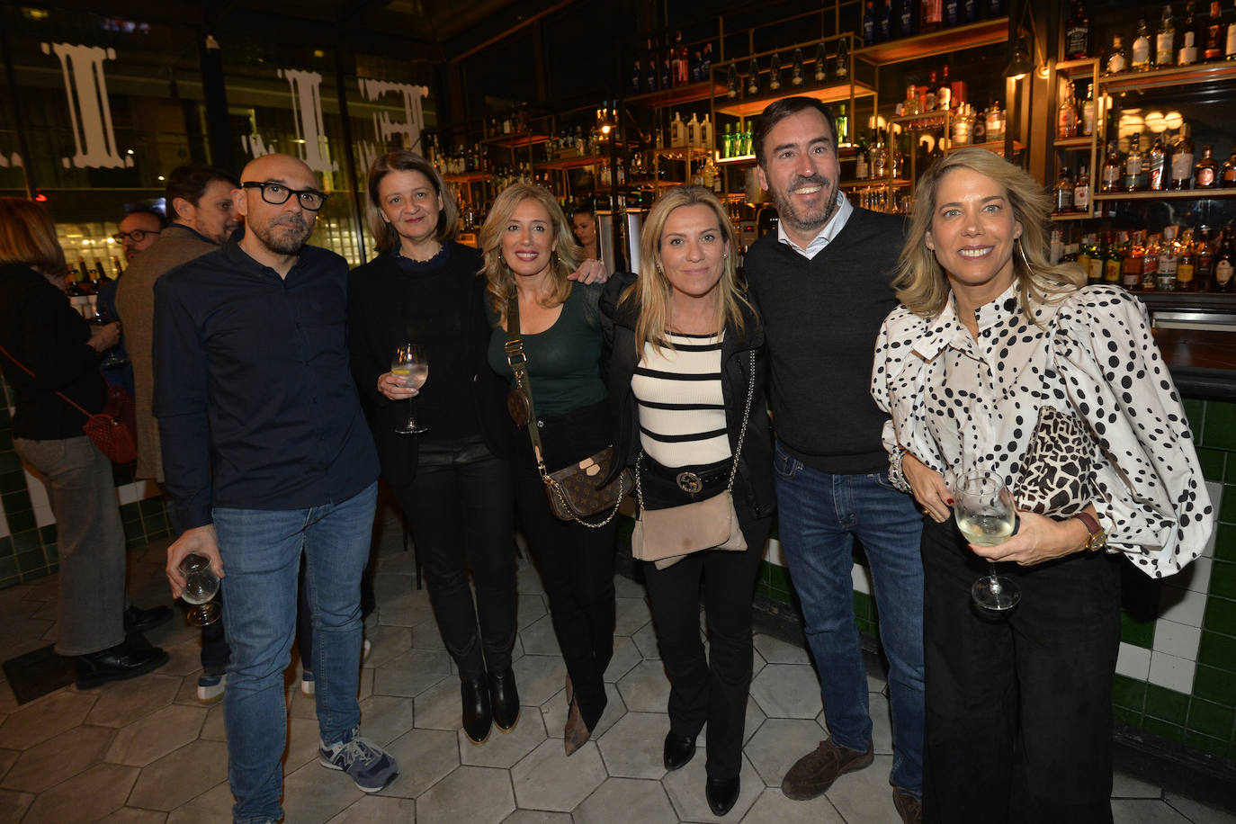 Las imágenes del cóctel de bienvenida en el Mercado de Correos de Murcia