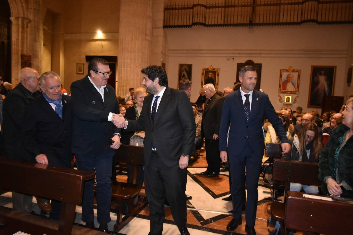 La Compañía abre sus puertas a «The Mystery Man»