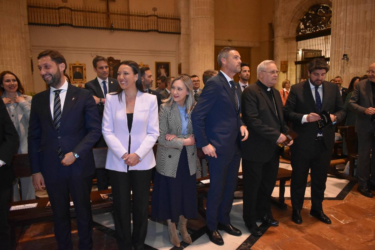 La Compañía abre sus puertas a «The Mystery Man»