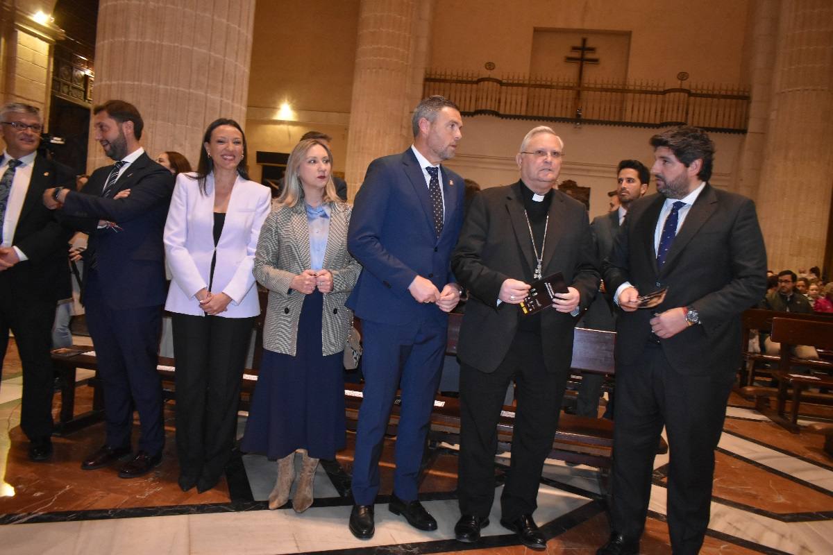 La Compañía abre sus puertas a «The Mystery Man»