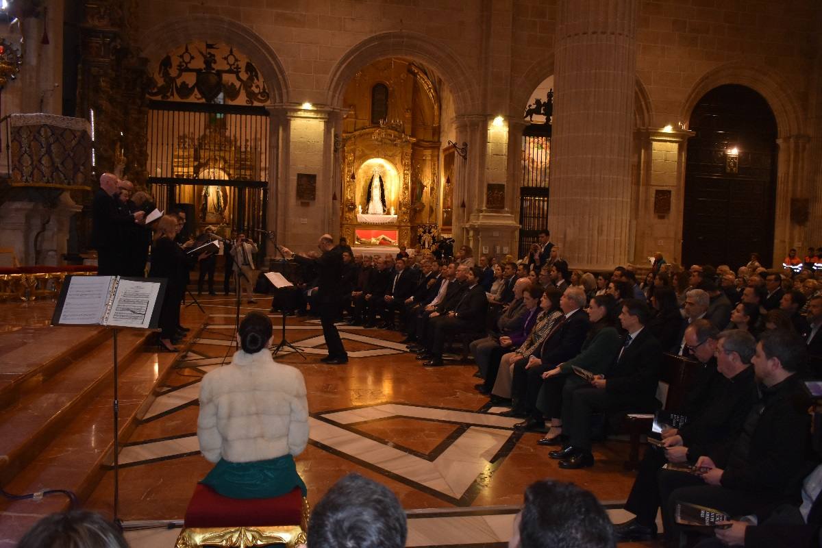 La Compañía abre sus puertas a «The Mystery Man»