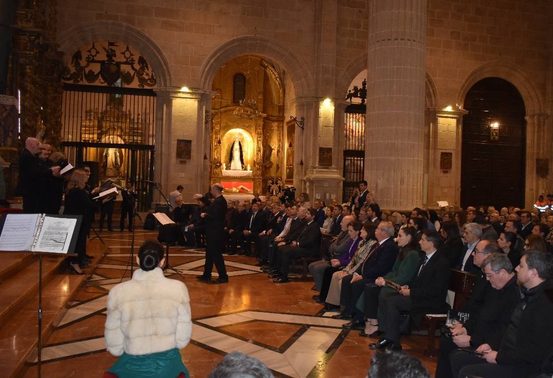 La Compañía abre sus puertas a «The Mystery Man»