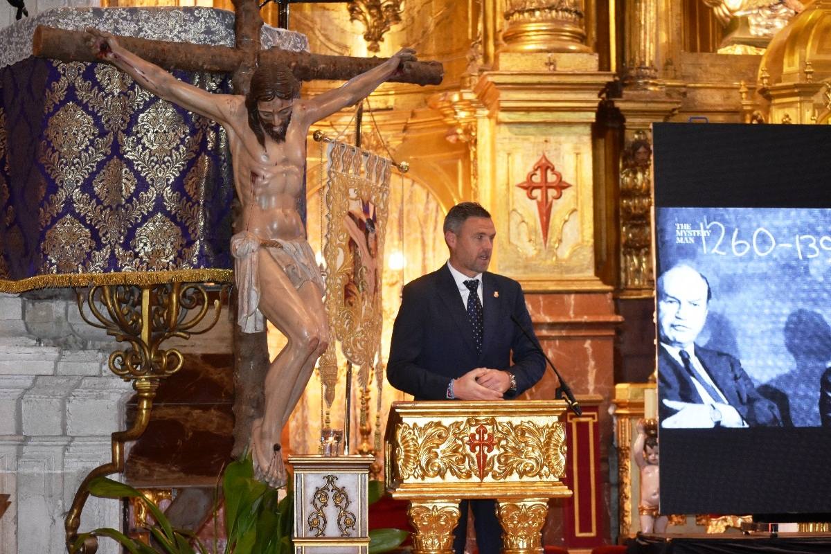 La Compañía abre sus puertas a «The Mystery Man»