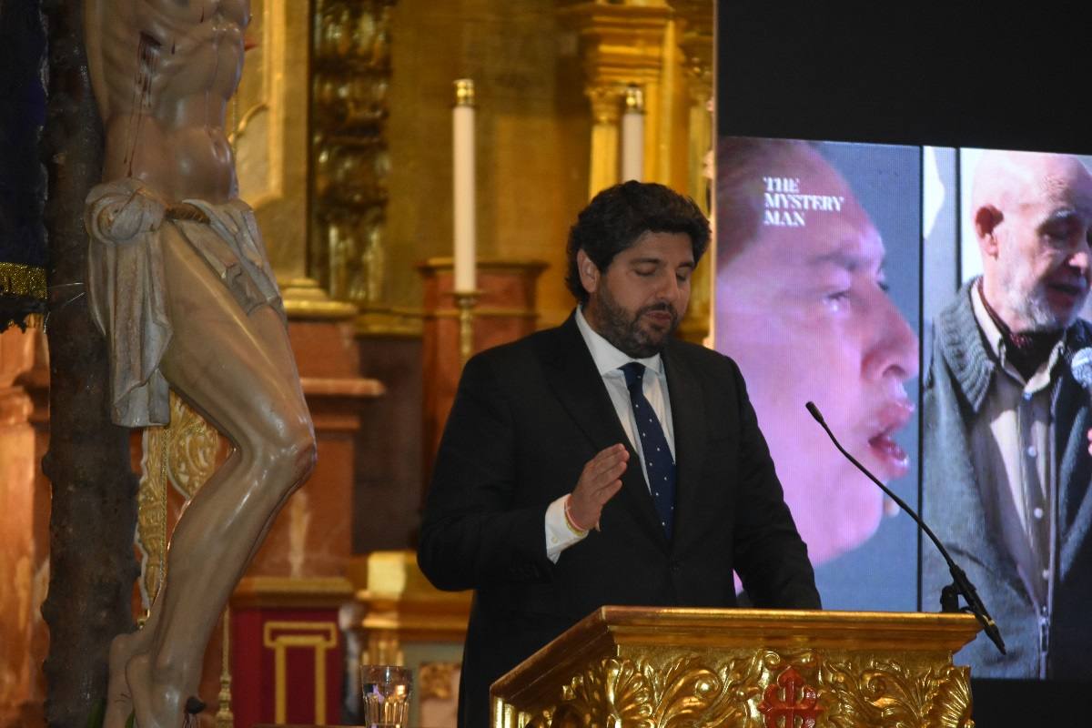 La Compañía abre sus puertas a «The Mystery Man»