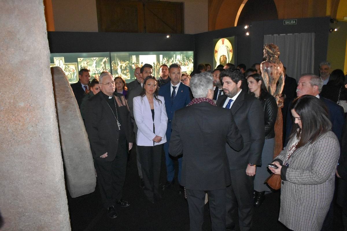 La Compañía abre sus puertas a «The Mystery Man»