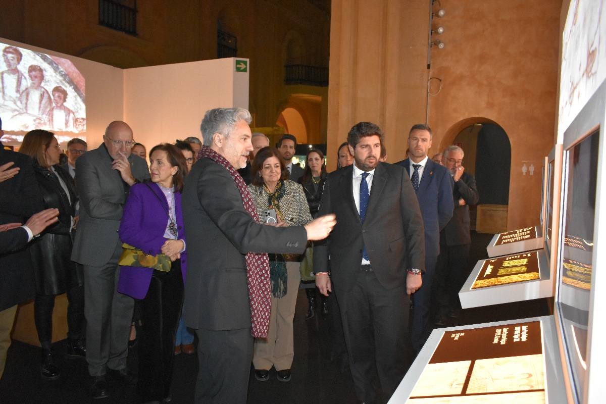 La Compañía abre sus puertas a «The Mystery Man»