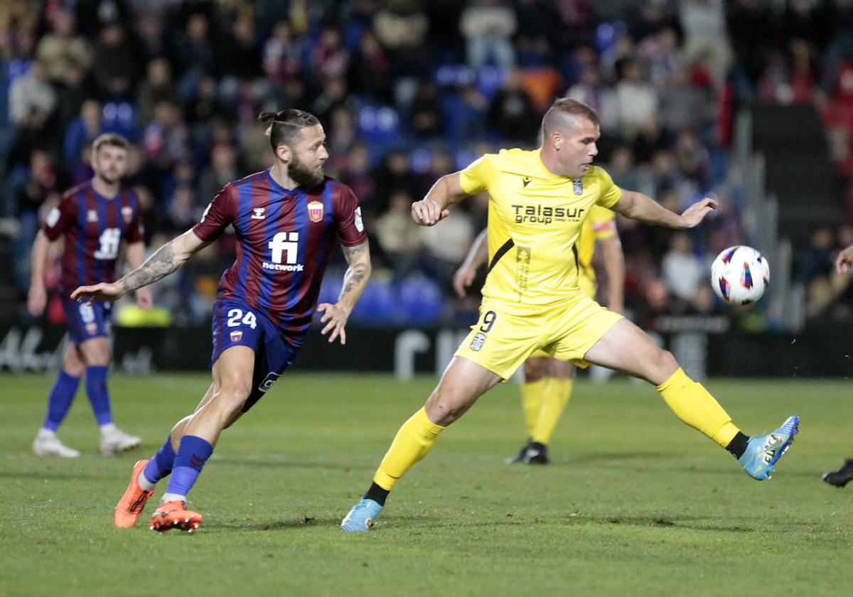 El empate del Cartagena frente al Eldense, en imágenes