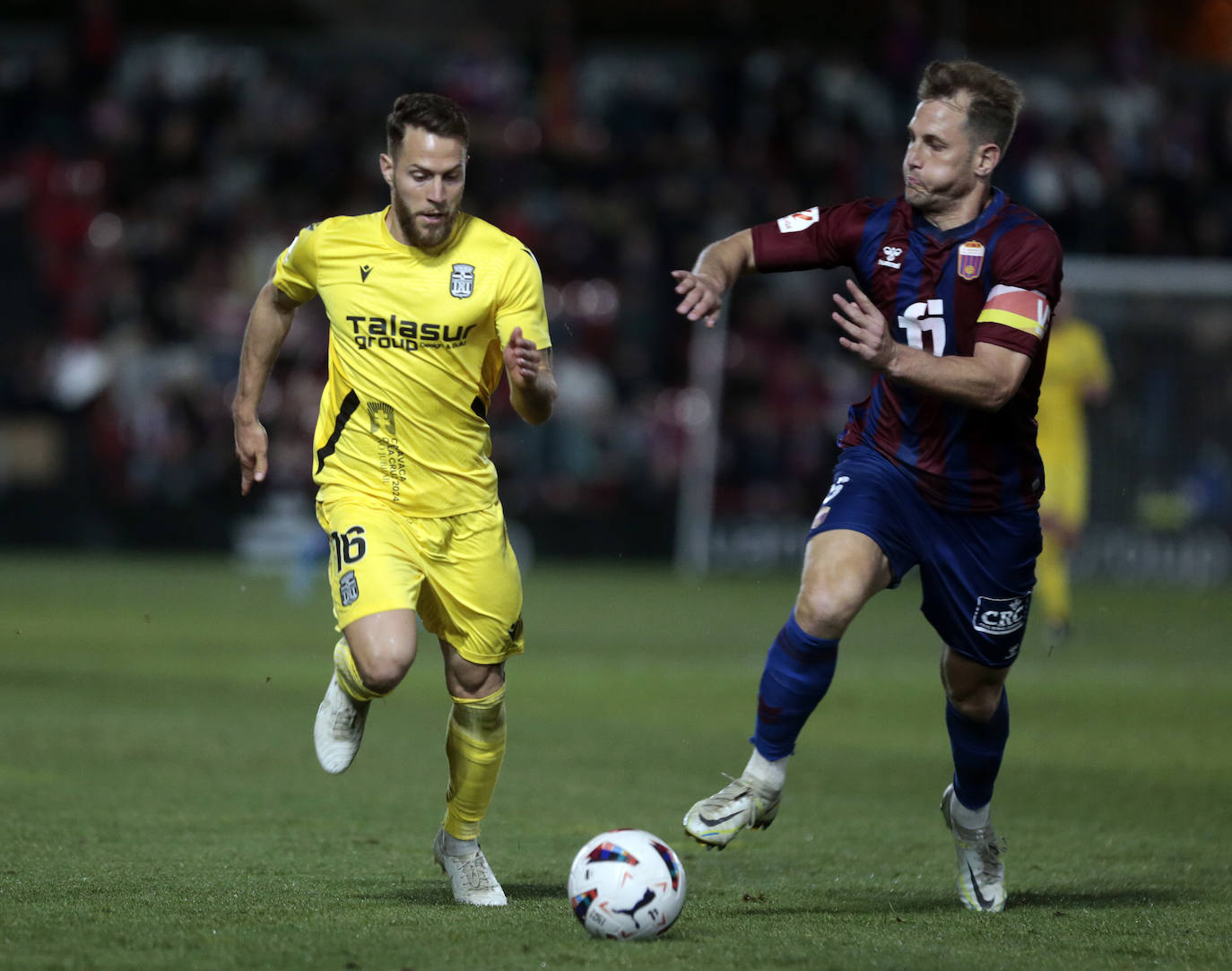 El empate del Cartagena frente al Eldense, en imágenes