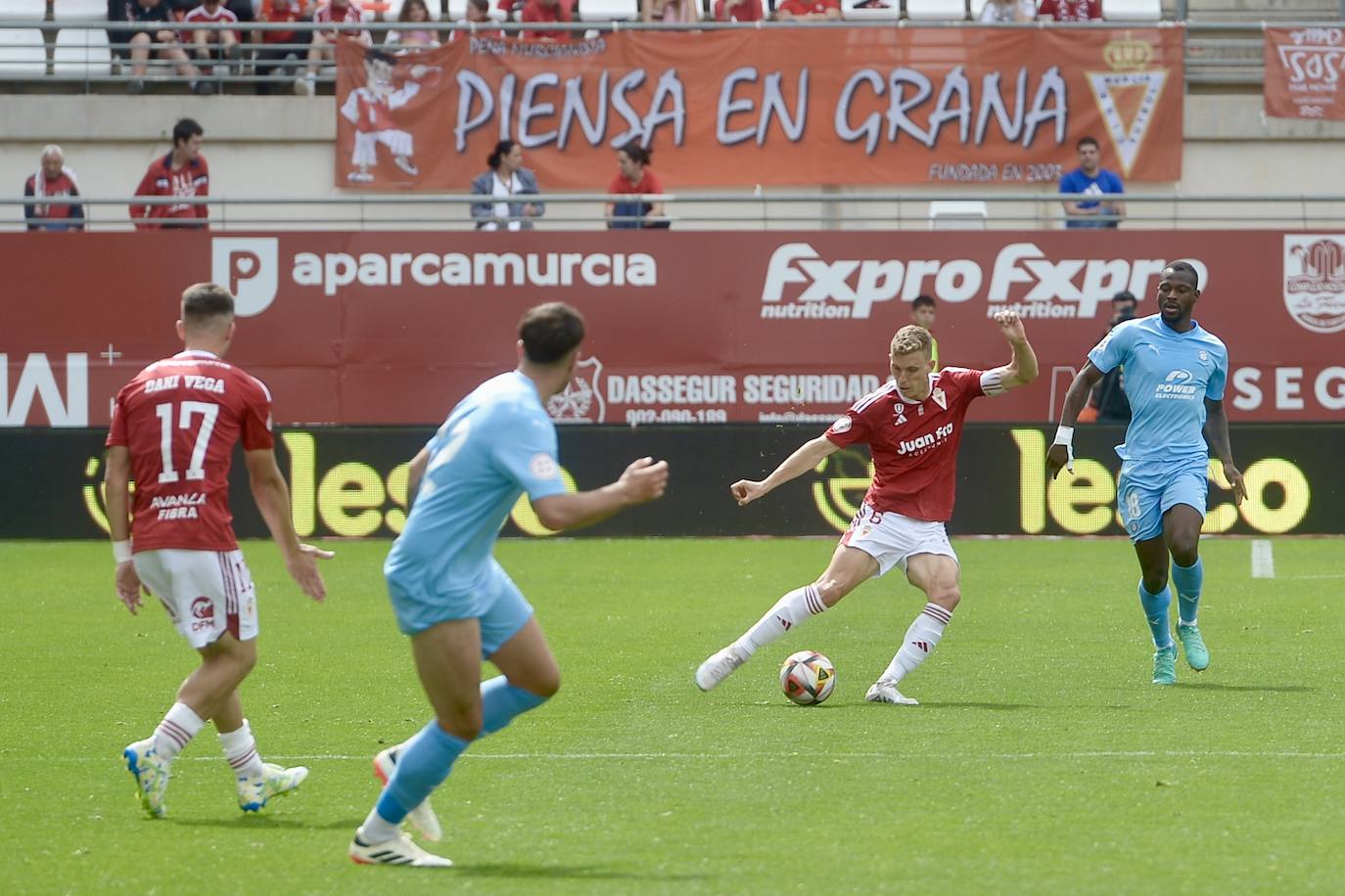 El empate del Real Murcia frente al Ibiza, en imágenes