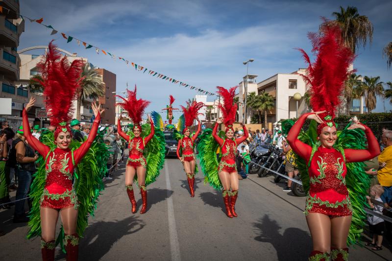 San Patricio tiñe de verde las calles de Orihuela Costa