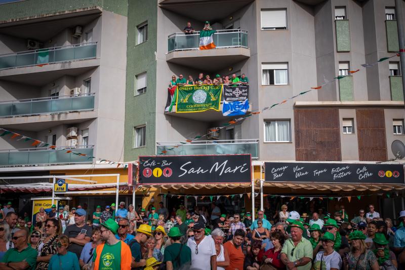 San Patricio tiñe de verde las calles de Orihuela Costa