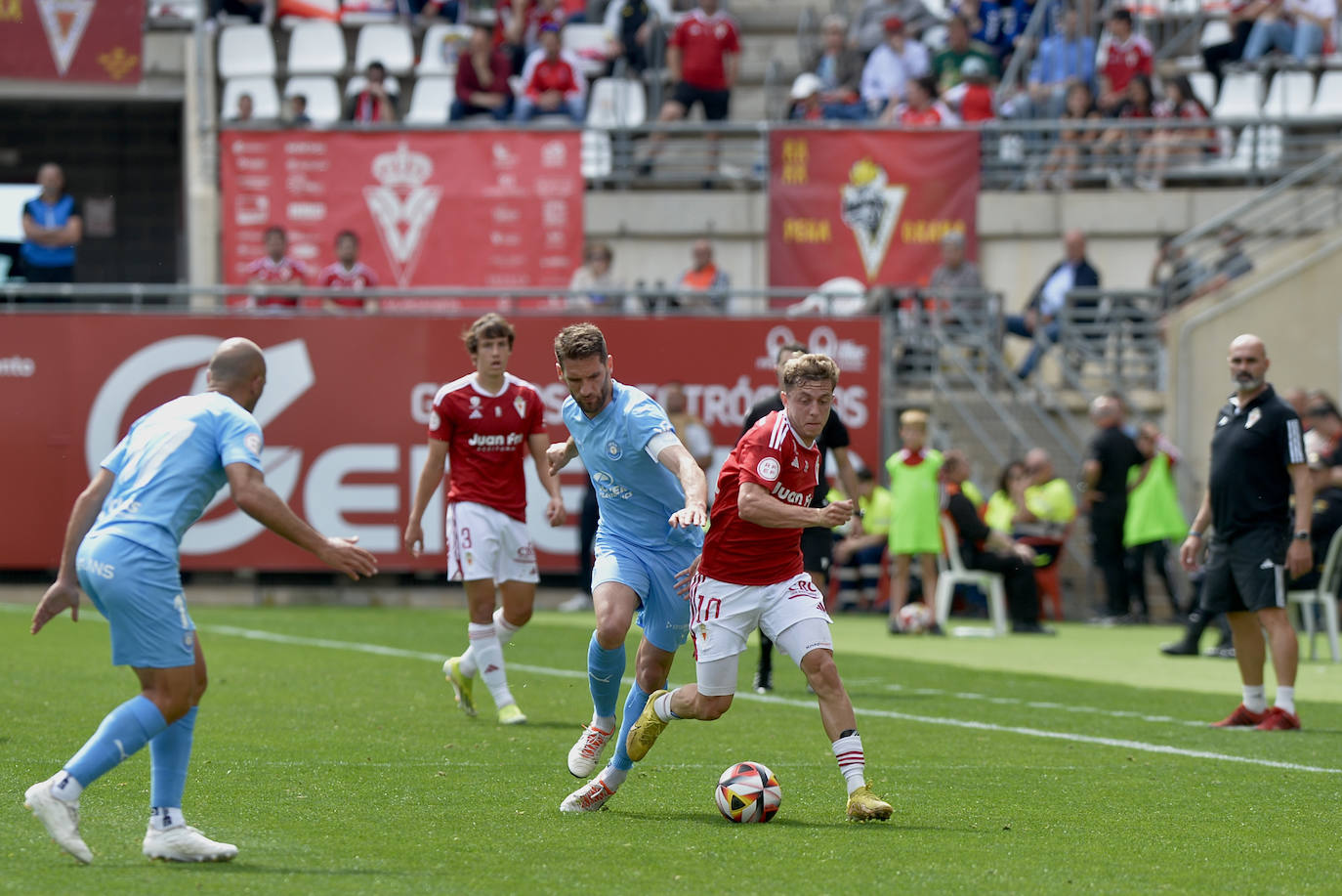 El empate del Real Murcia frente al Ibiza, en imágenes