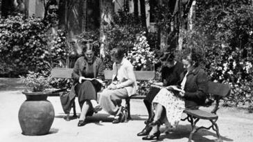 &#039;ELlas. Las estudiantes de la residencia de señoritas&#039;