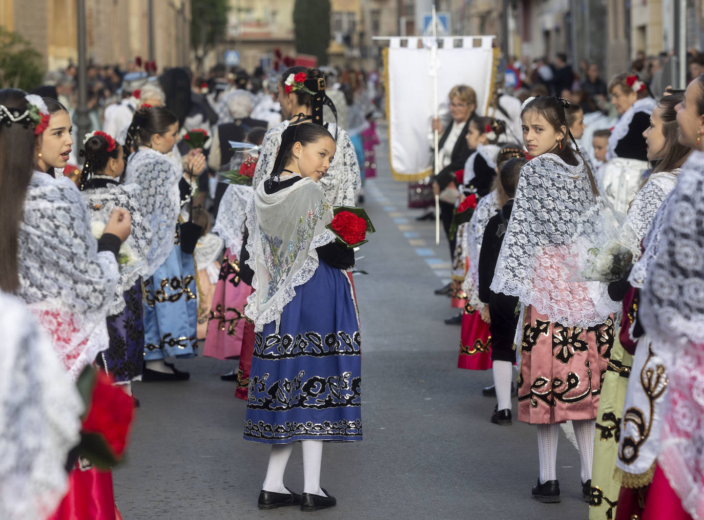 La ofrenda floral de Viernes de Dolores de Cartagena, en imágenes