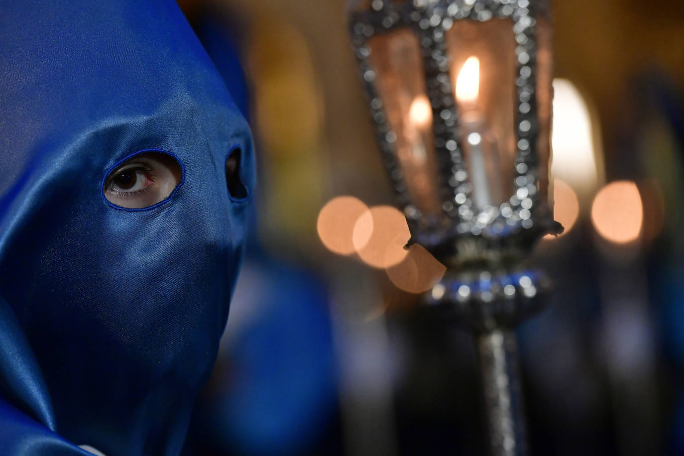 La procesión del Cristo del Amparo del Viernes de Dolores en Murcia, en imágenes