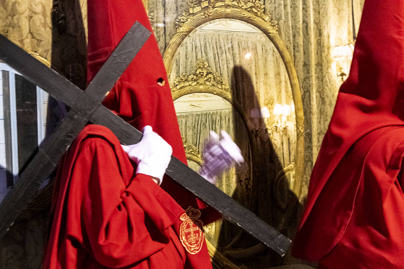 La procesión de la Caridad del Sábado de Pasión de Murcia, en imágenes