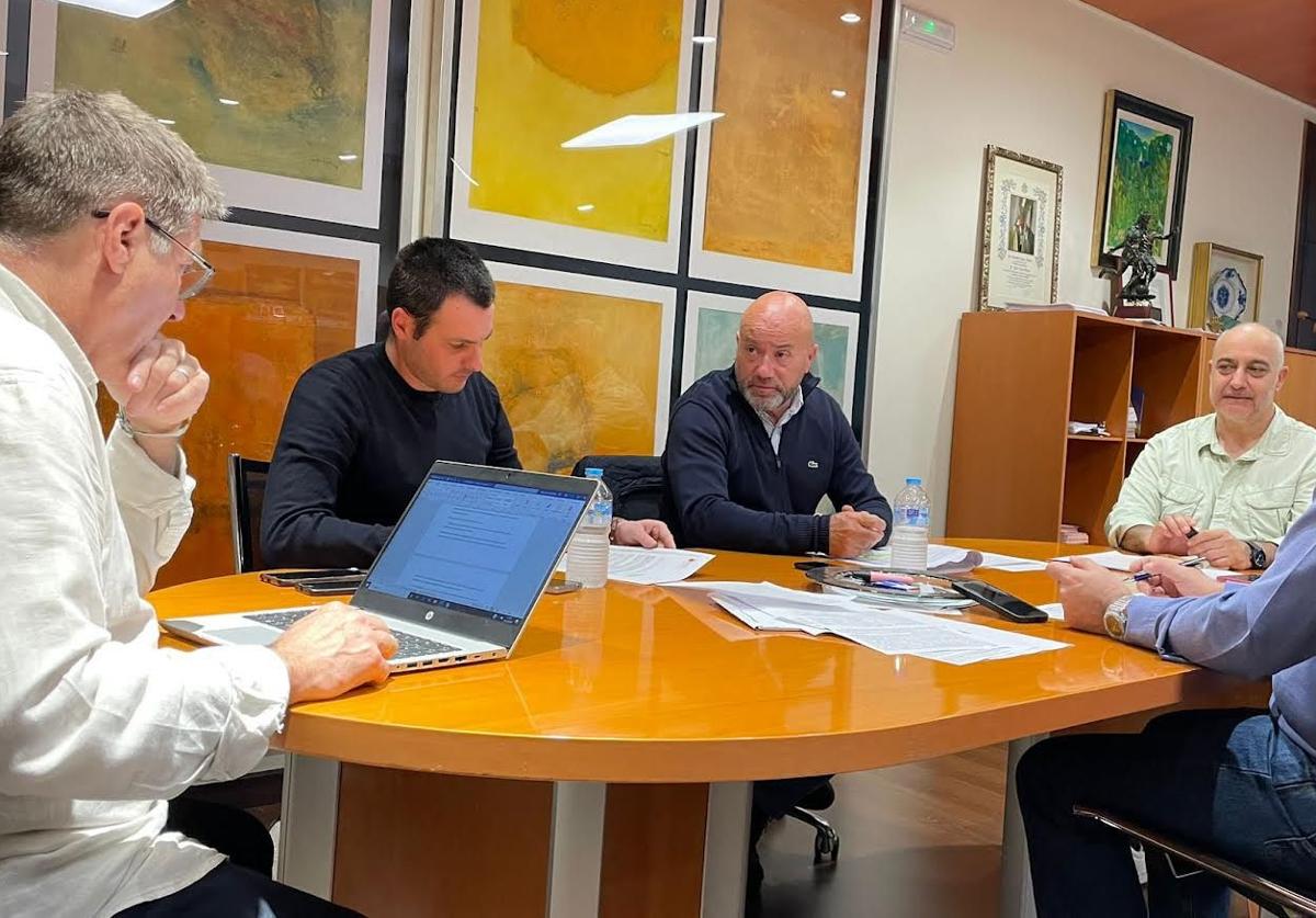 Reunión de la Junta Electoral de la Federación de Fútbol de la Región de Murcia, este sábado.