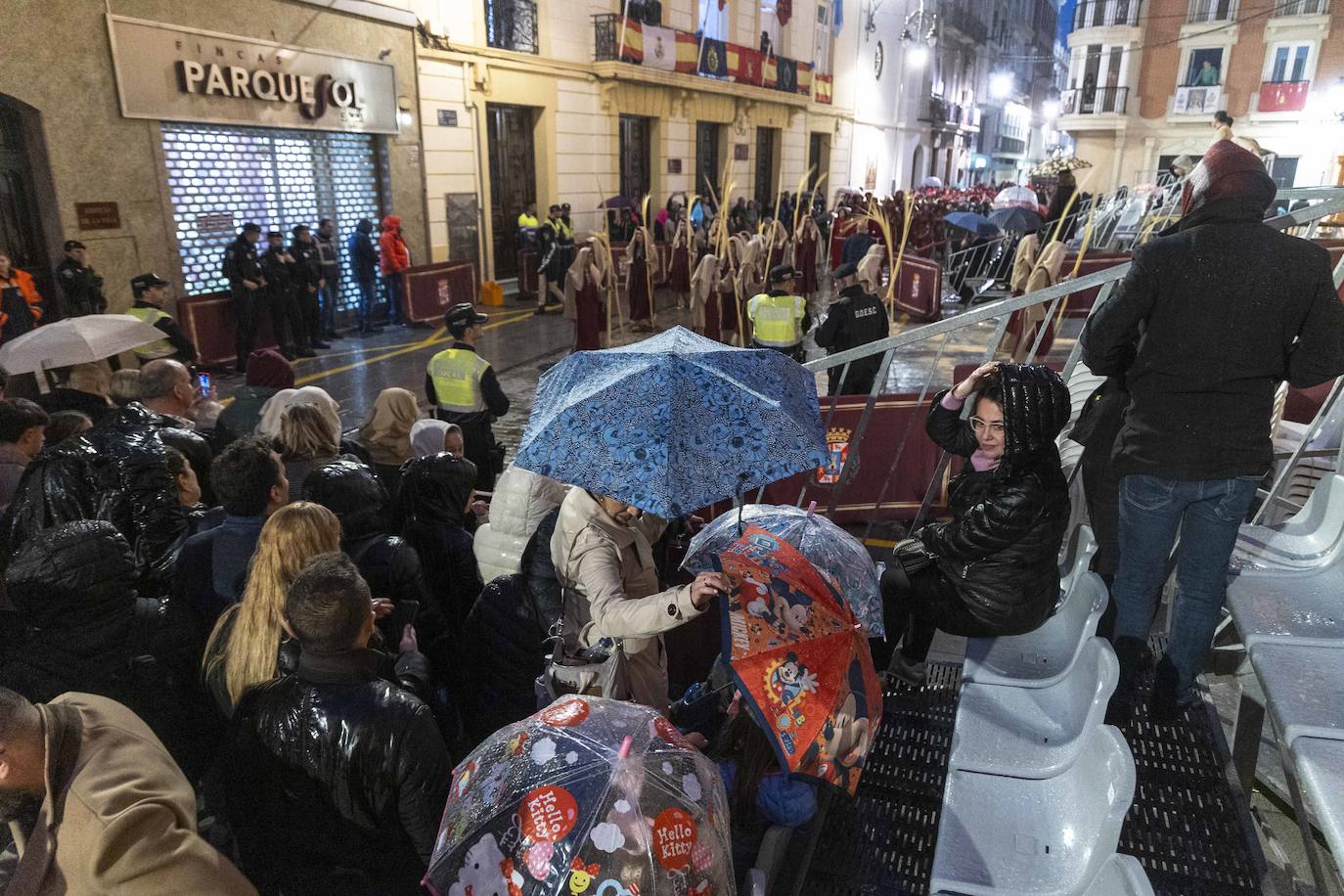 La lluvia obliga a suspender la procesión de La Burrica en Cartagena