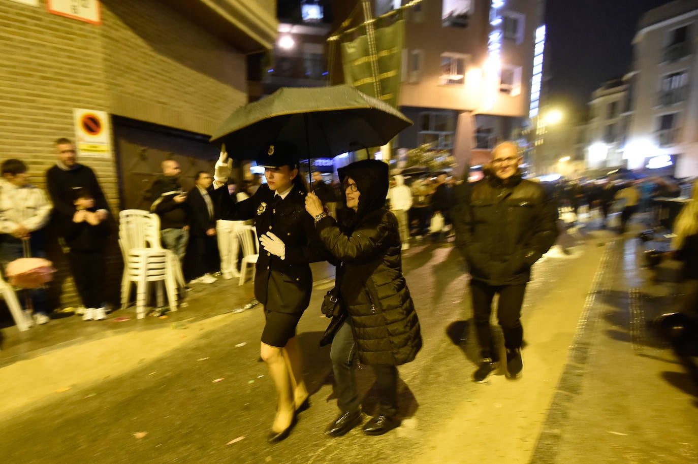 Suspendida la procesión del Cristo de la Esperanza en Murcia por la lluvia