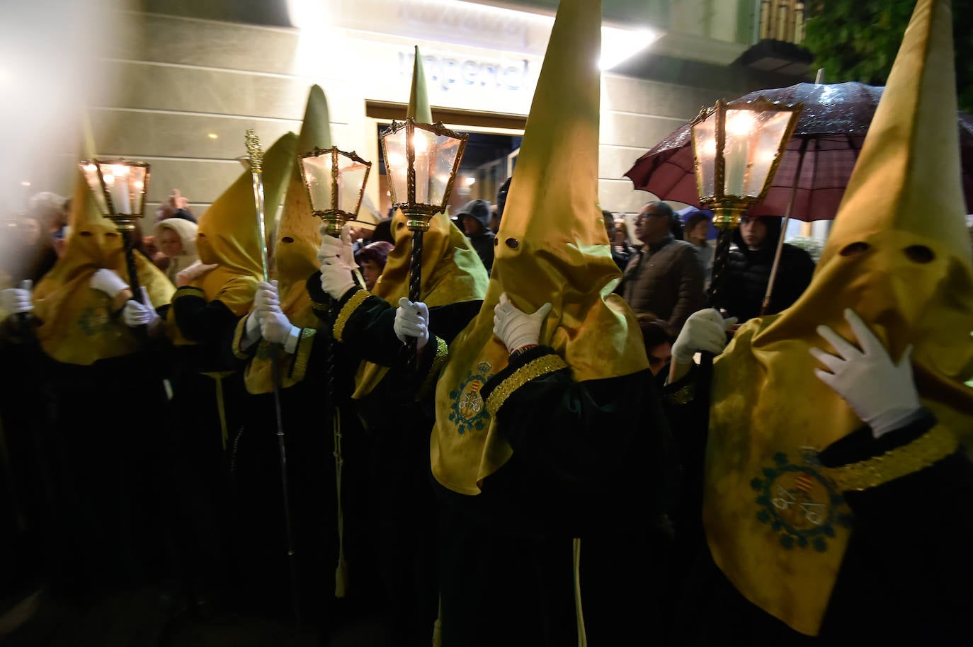 Suspendida la procesión del Cristo de la Esperanza en Murcia por la lluvia