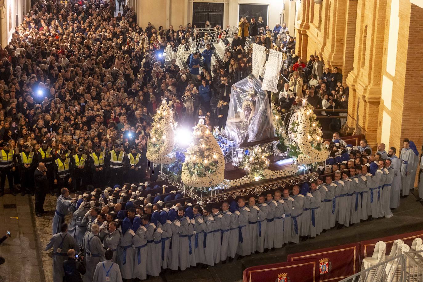 Las imágenes de la procesión de las Promesas en Cartagena
