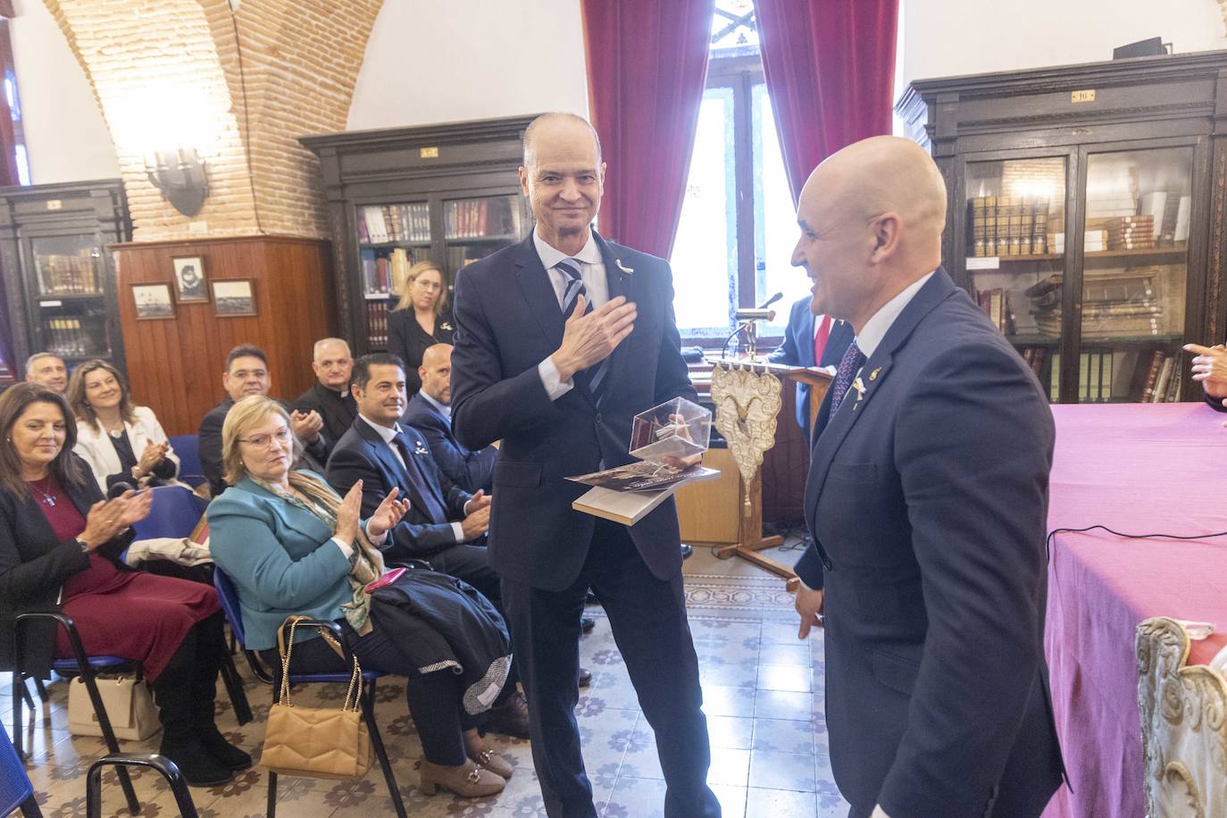 Las imágenes del homenaje de los sanjuanistas a sus protectores