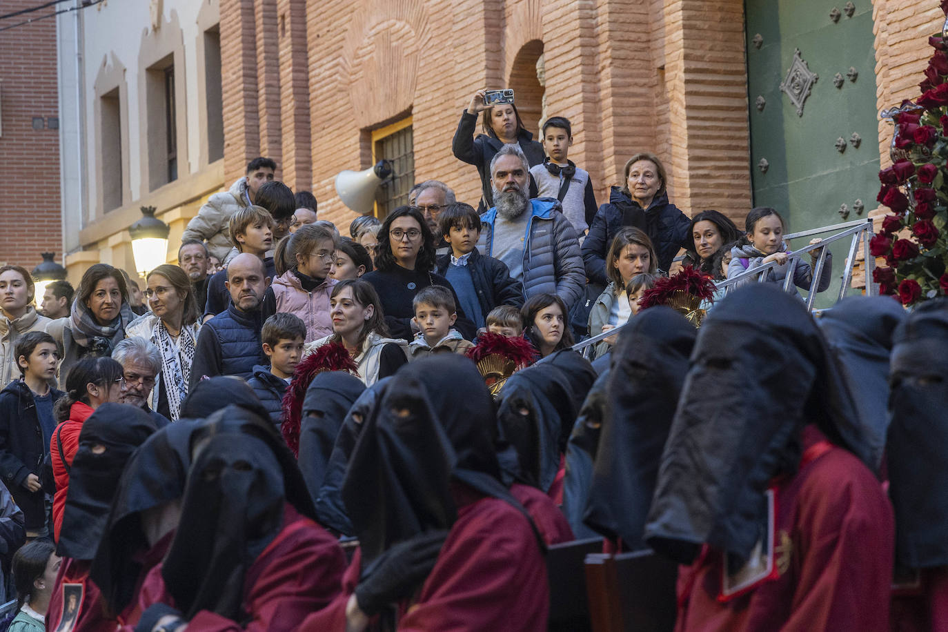 Un Jueves Santo de preparativos en Cartagena