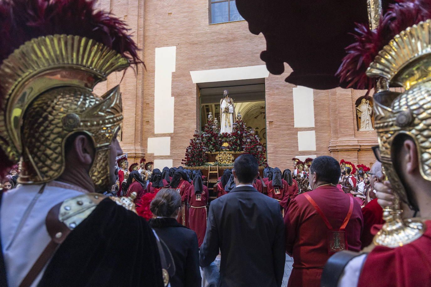 Un Jueves Santo de preparativos en Cartagena