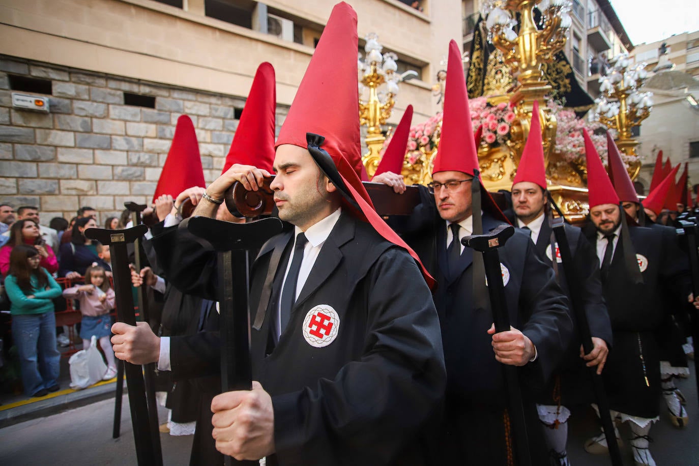 Las cofradías de la Misericordia, de Servitas y del Santo Sepulcro cierran el Viernes Santo