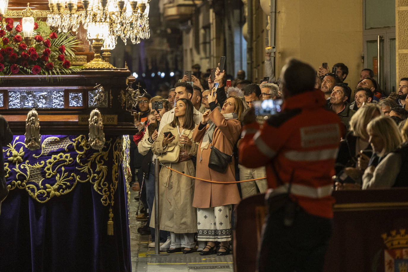 Cartagena se tiñe de luto en el Santo Entierro marrajo