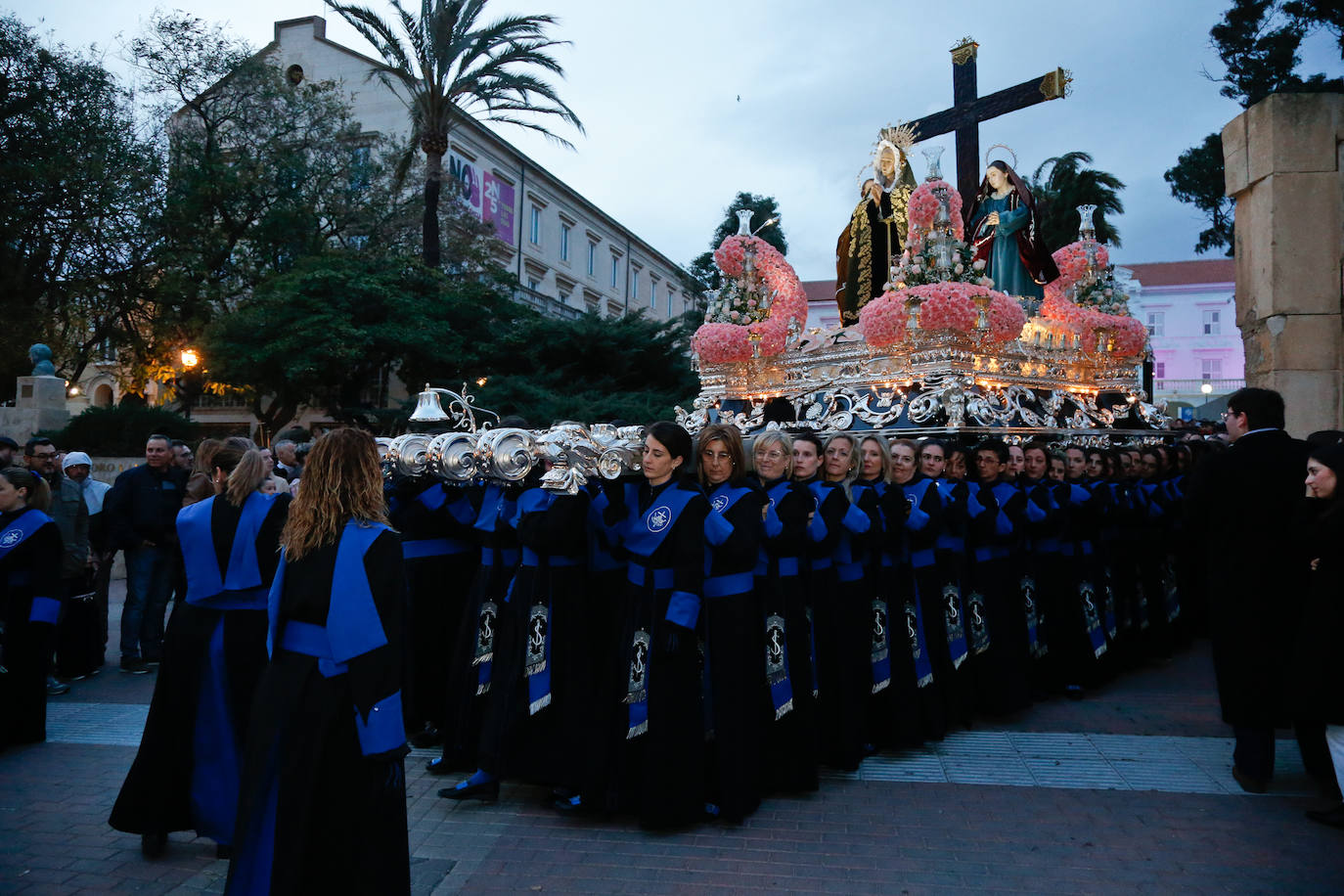 Procesiones de la Vera Cruz y las Santas Mujeres en Cartagena, en imágenes