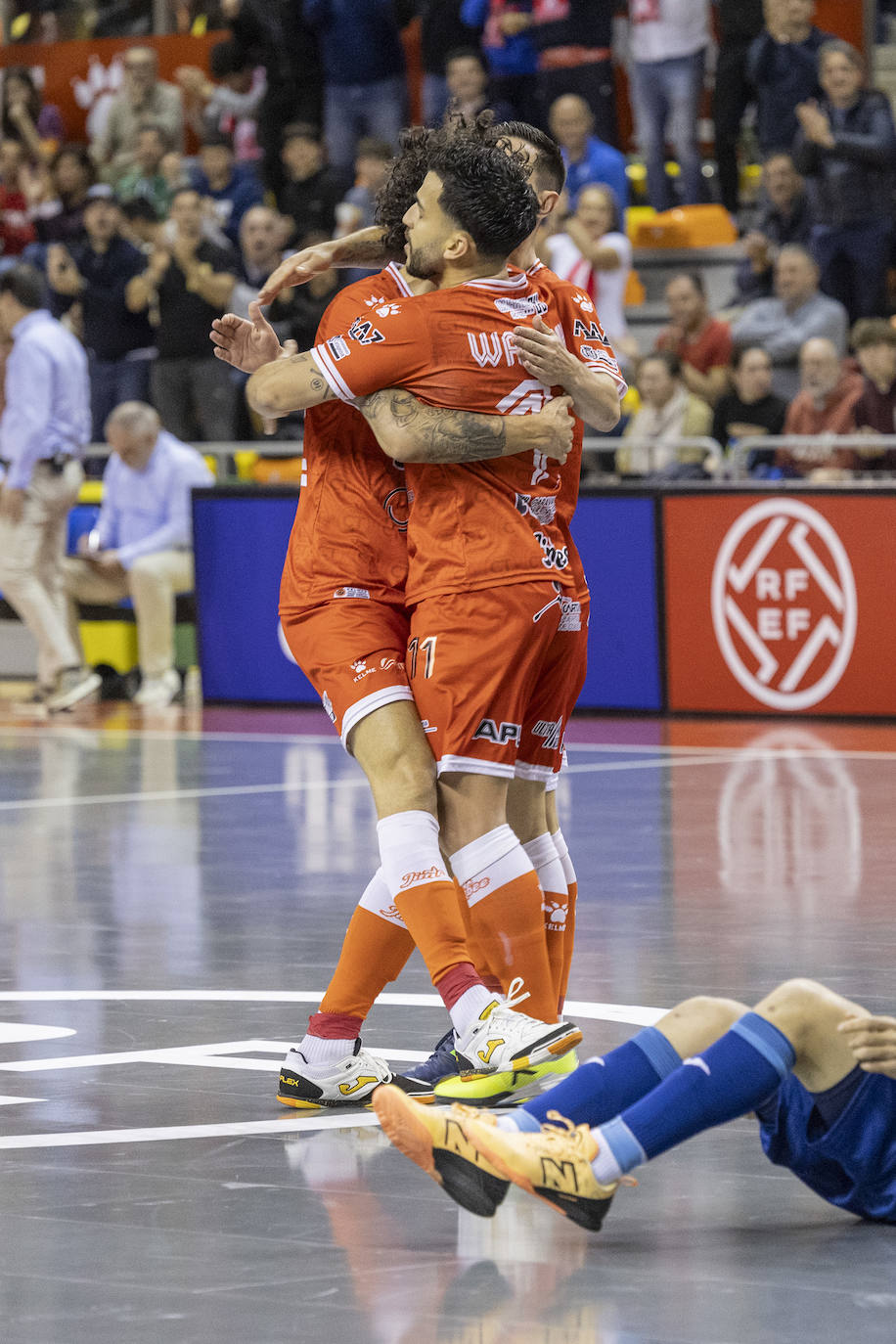 Las imágenes del Jimbee-Movistar (1-8)