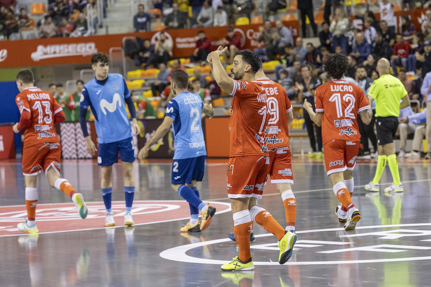 Las imágenes del Jimbee-Movistar (1-8)