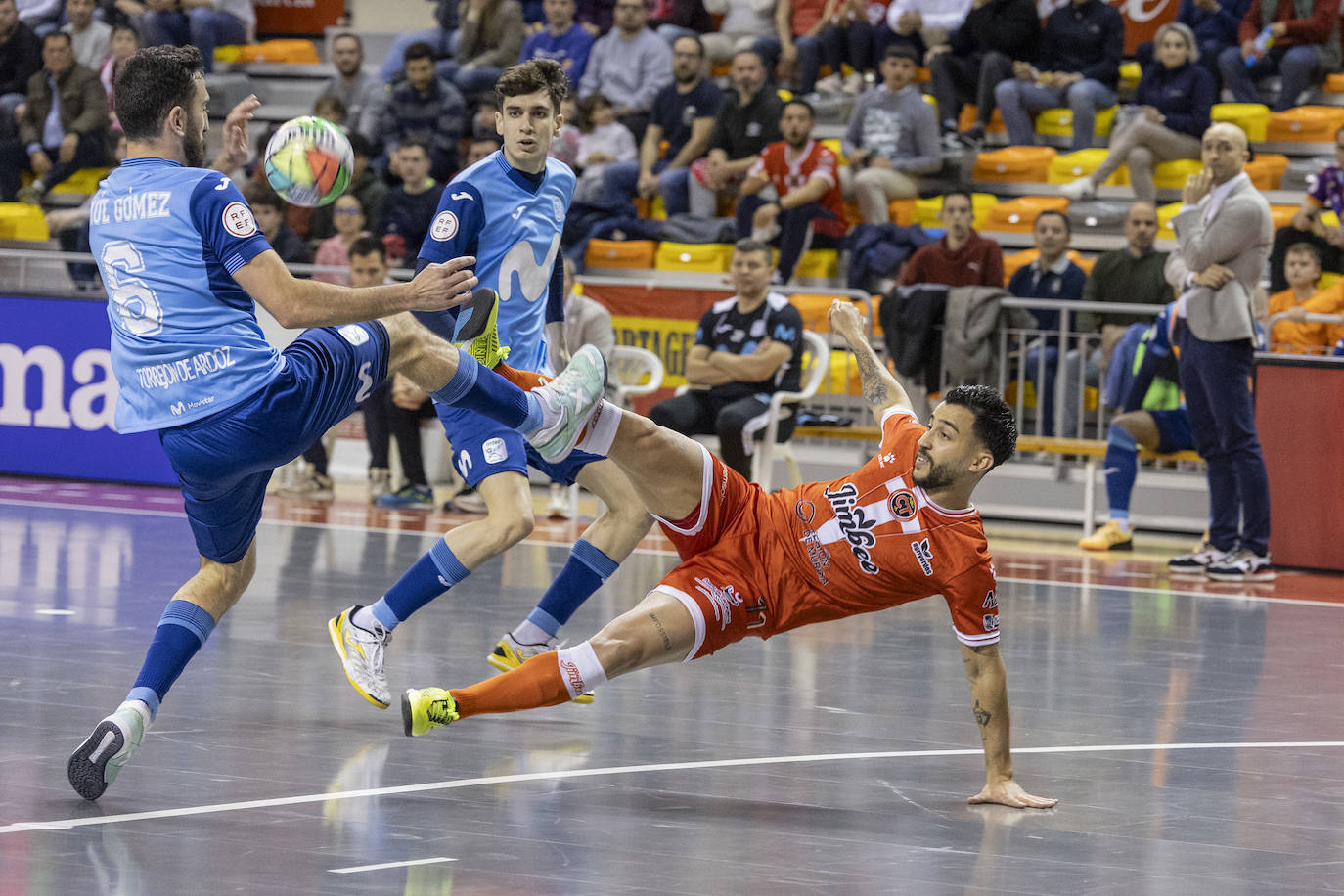 Las imágenes del Jimbee-Movistar (1-8)