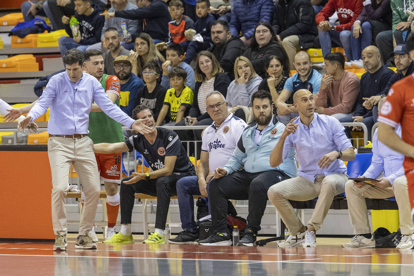 Las imágenes del Jimbee-Movistar (1-8)