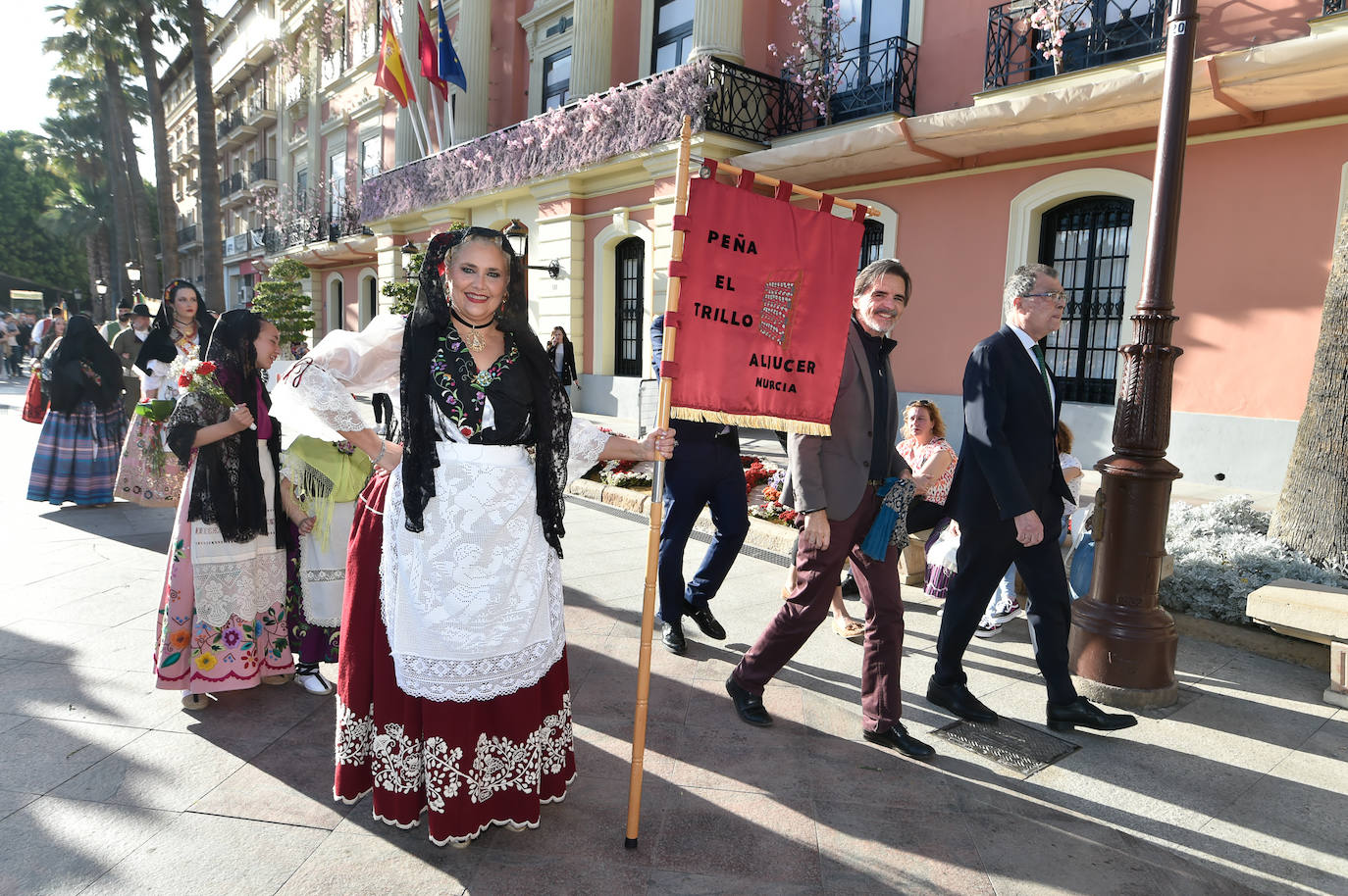Las imágenes de la ofrenda floral a la Virgen de la Fuensanta