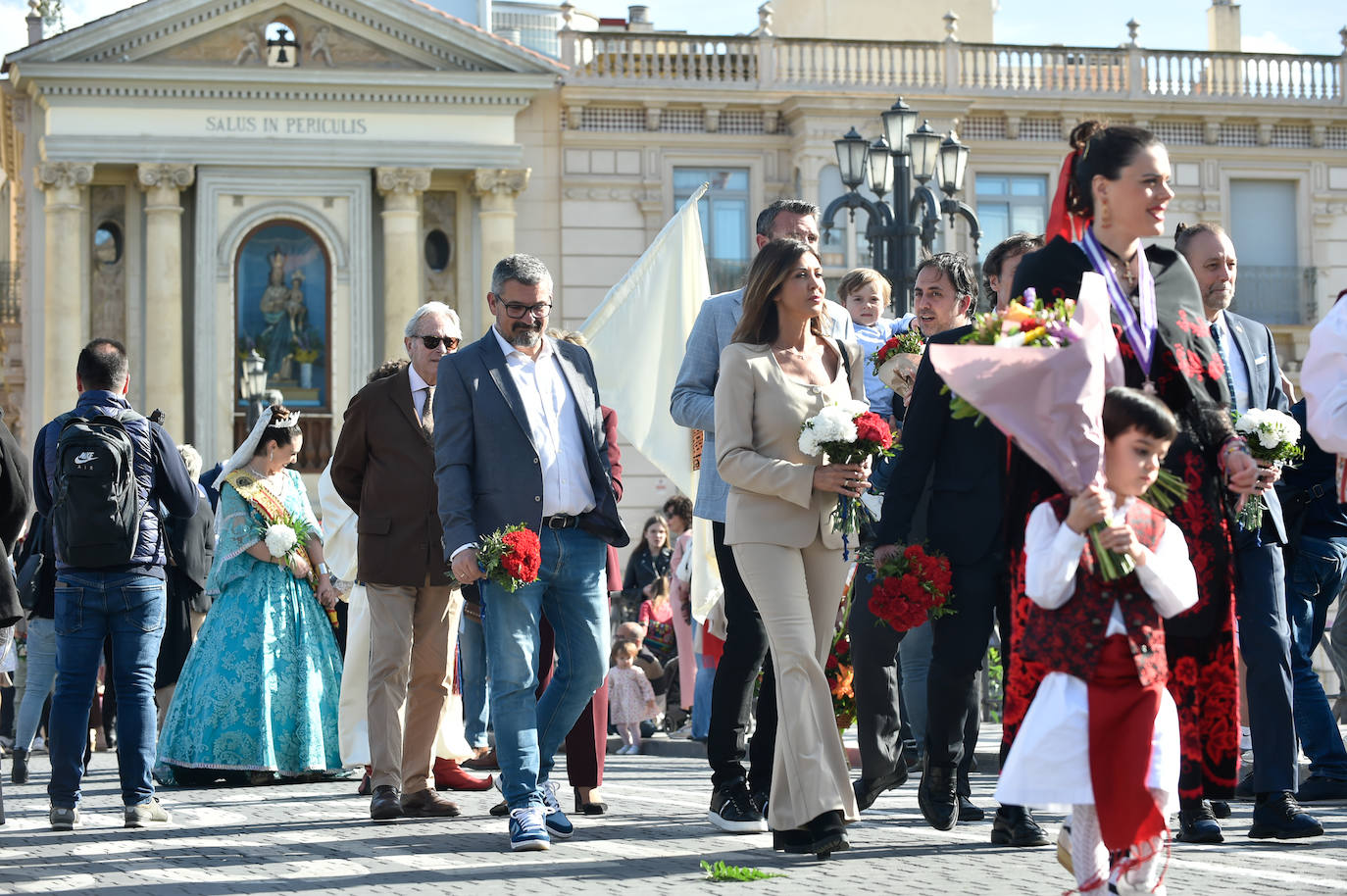 Las imágenes de la ofrenda floral a la Virgen de la Fuensanta