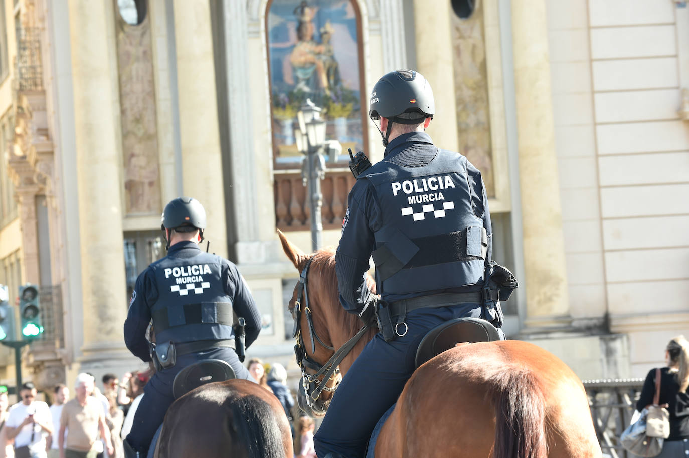Las imágenes de la ofrenda floral a la Virgen de la Fuensanta