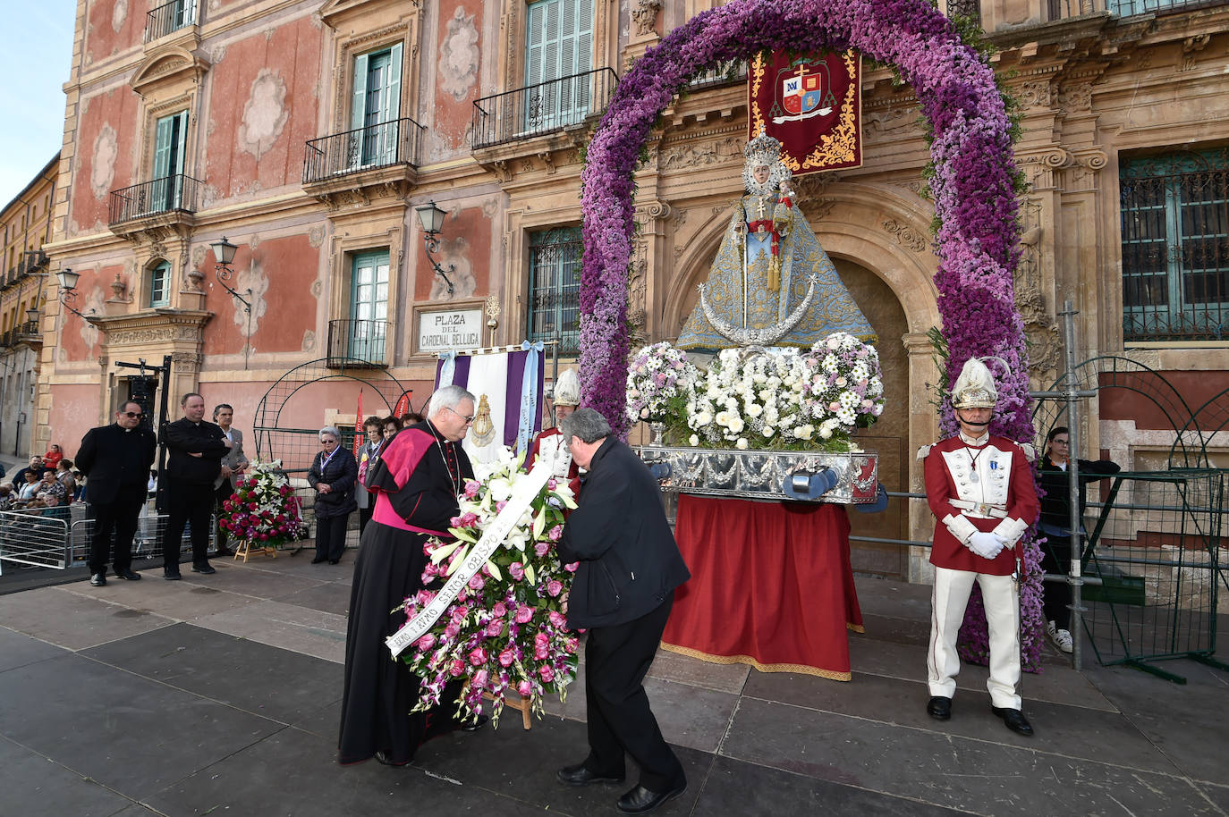 Las imágenes de la ofrenda floral a la Virgen de la Fuensanta