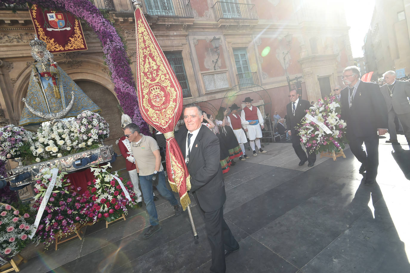 Las imágenes de la ofrenda floral a la Virgen de la Fuensanta