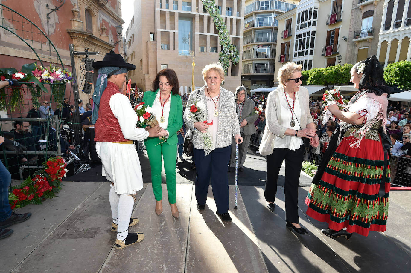 Las imágenes de la ofrenda floral a la Virgen de la Fuensanta