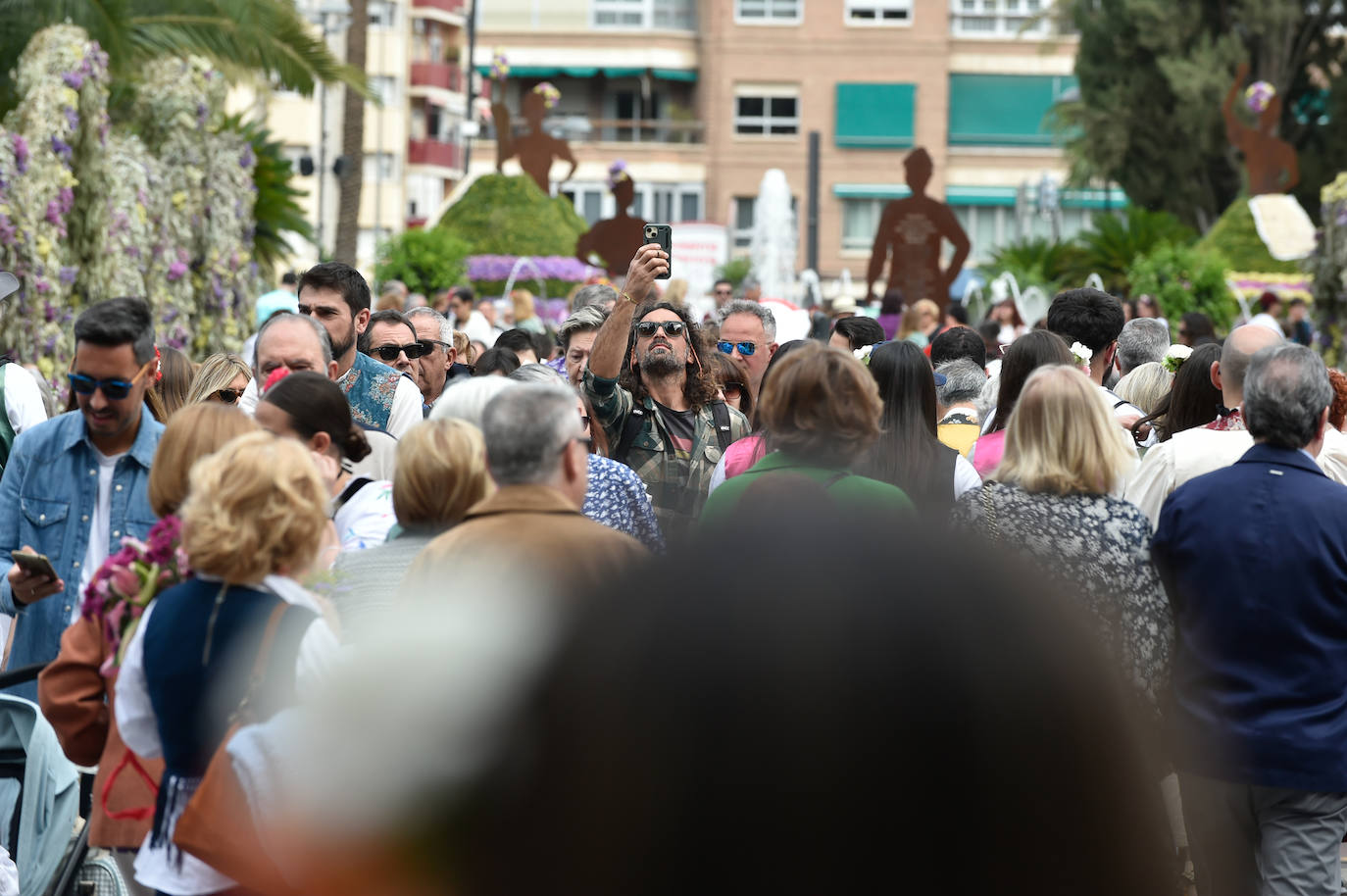 Las calles de Murcia rebosan en el Bando de la Huerta