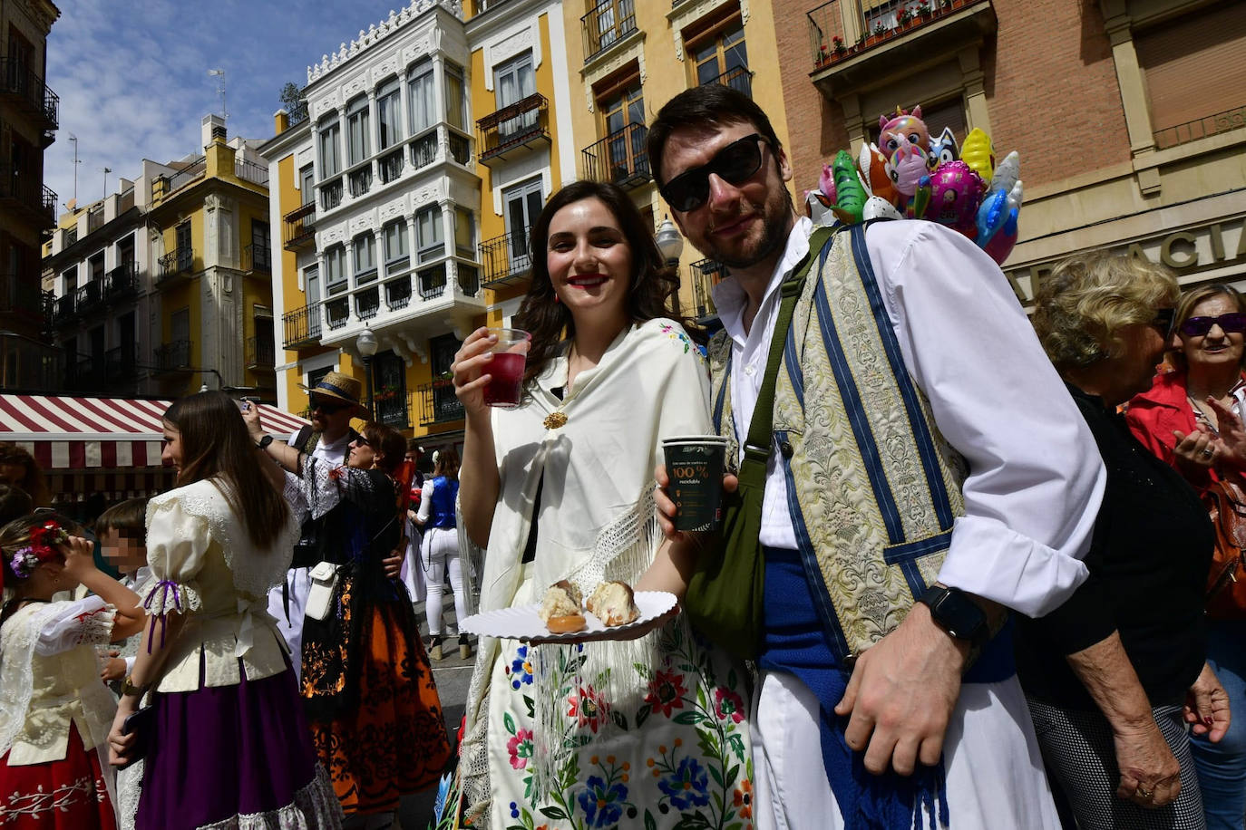 Las calles de Murcia rebosan en el Bando de la Huerta